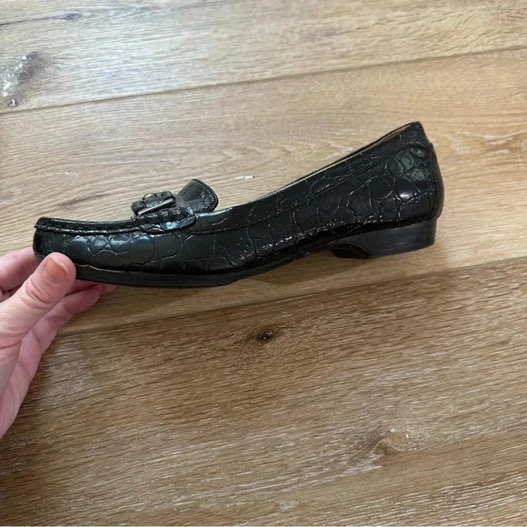 Naturalizer Northall Women's Black Loafer with Silver Buckle Size 7 1/2 GUC - Picture 7 of 12